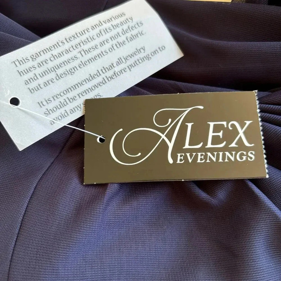 NWT Alex Evenings Draped Evening Dress in Navy w/ Metallic Lace Cut-Out Size 6 - Picture 9 of 10